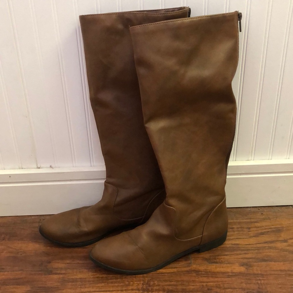 Women’s American Eagle brown riding boots